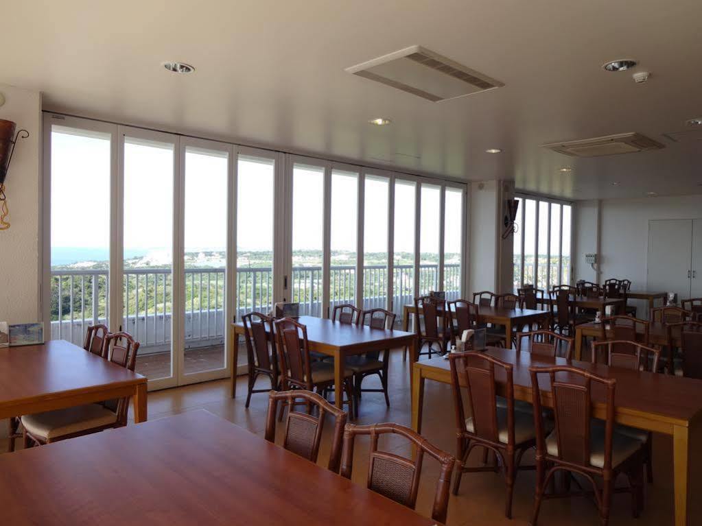 Motobu Green Park And Golf Course Exterior foto